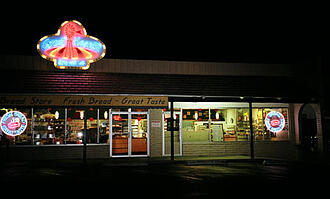 Albuquerque Great Harvest sign at night