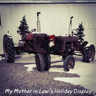 family_farm_tractor_holiday_pic_on_Montana_wheat_farm_2