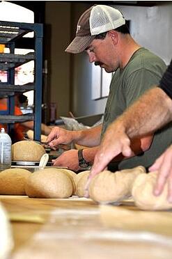 kneading_bread